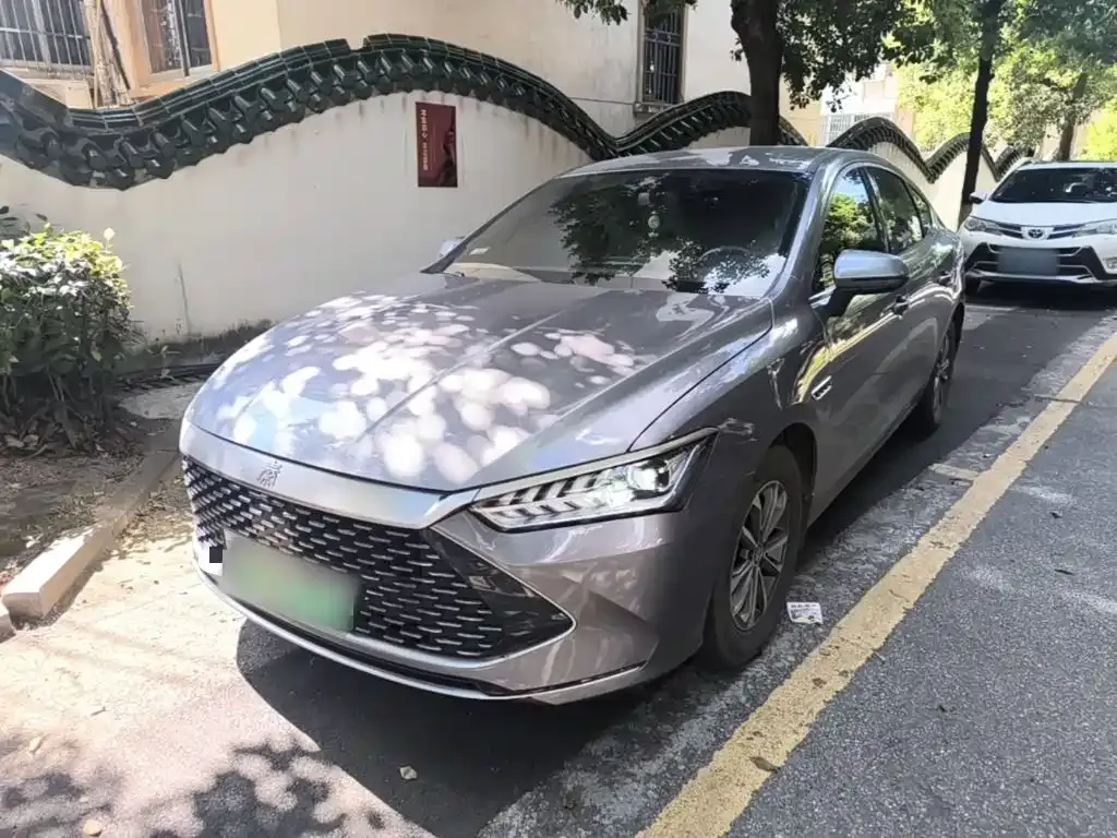 2024 BYD Qin PLUS Honor DM-i PHEV 55km Leading
