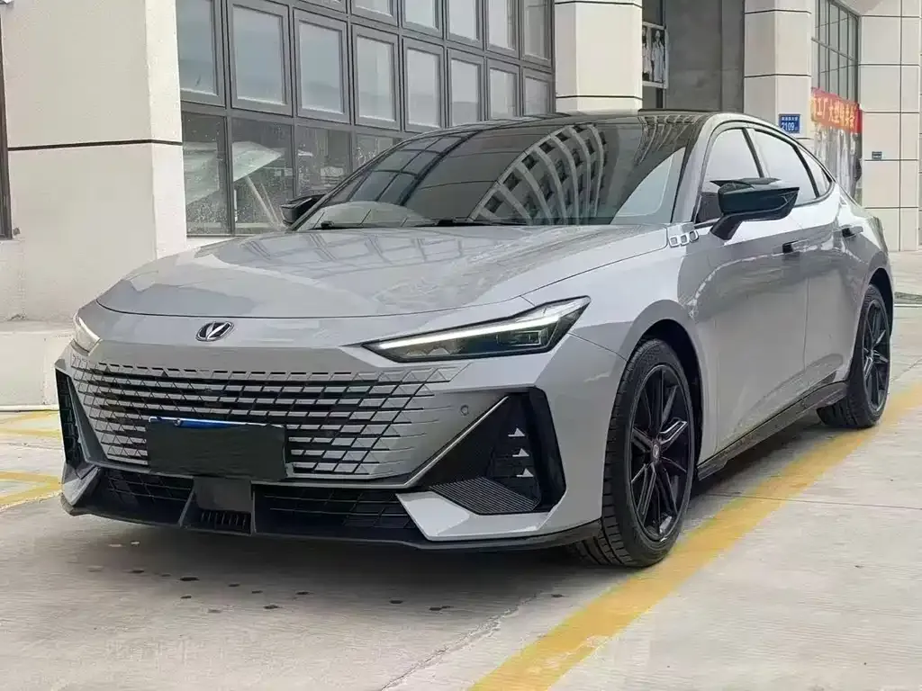 2022 Changan UNI-V 1.5T Premium