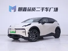 2025 Zeekr X 4 seats RWD Magic Cube, белый — фото 2