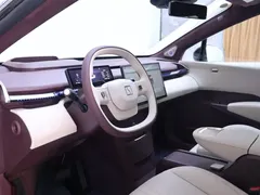 2025 Zeekr X 4 seats RWD Magic Cube, белый — фото 11