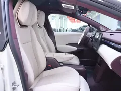2025 Zeekr X 4 seats RWD Magic Cube, белый — фото 21