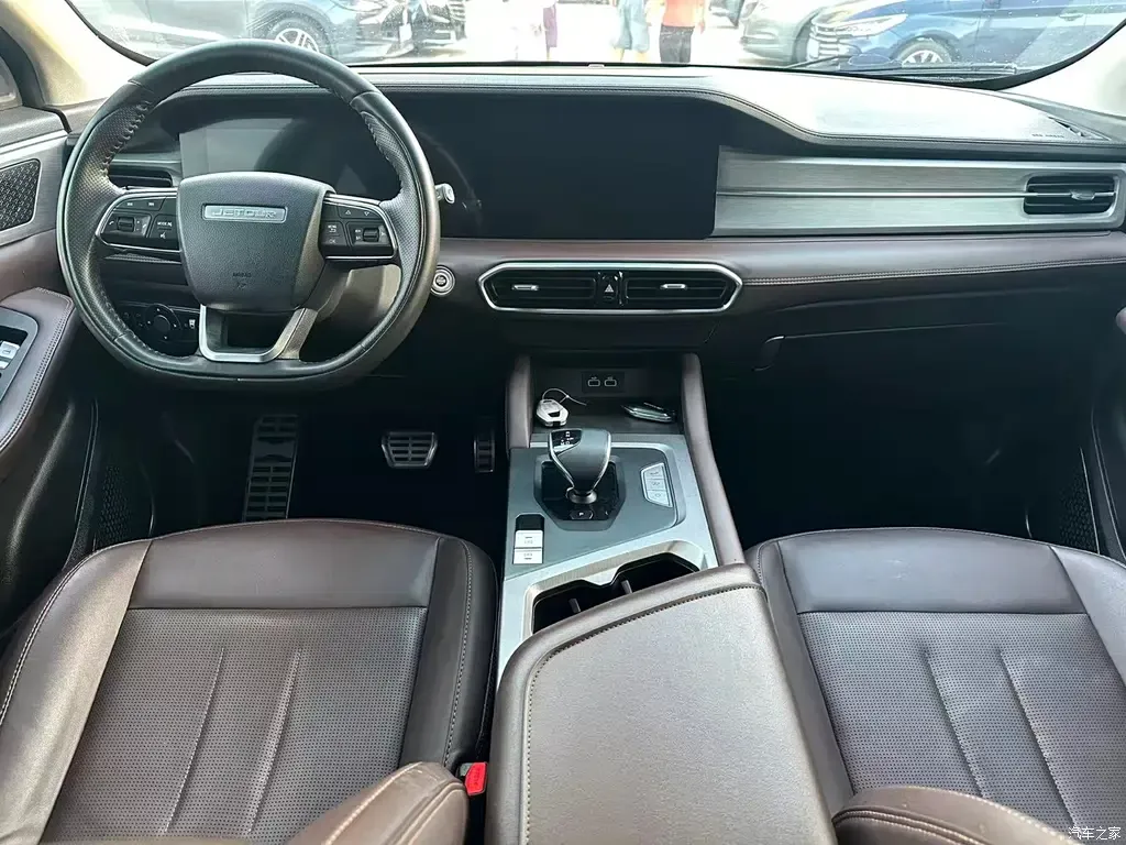 2023 Jetour X90 PLUS 1.6TD DCT Villa 7 Blocks