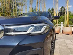 2022 BMW 5 Series 530Li Leading M Sport Package — фото 4
