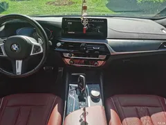 2022 BMW 5 Series 530Li Leading M Sport Package — фото 22