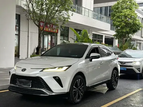 2022 Toyota Vesa 2.0L CVT 2WD Premium