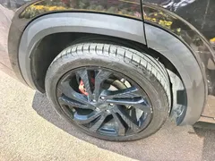 2021 Geely Monjaro 2.0T DCT 2WD EVO Comfort, чёрный — фото 15
