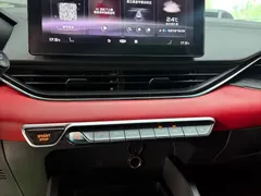 2021 Geely Emgrand S 1.4T CVT Flagship, белый — фото 15