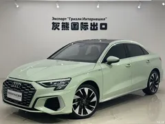 2023 Audi A3L Limousine 35 TFSI Fashion Sport, зелёный — фото 1