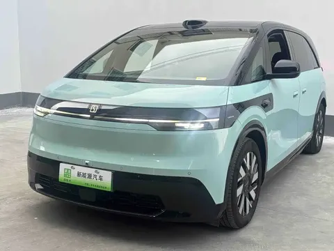 2025 Zeekr Mix Smart Driving