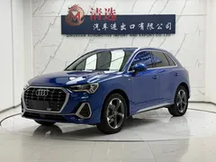 2021 Audi Q3 35 TFSI Fashion Sport, синий — фото 1