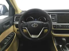2021 Toyota Highlander 2.0T 2WD Elite 5-seater — фото 11