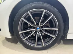 2023 BMW 3 Series 320Li M Sport Package, белый — фото 17