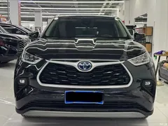 2023 Toyota Highlander 2.5L Smart Hybrid 4WD Premium 7-seat — фото 2