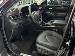 2023 Toyota Highlander 2.5L Smart Hybrid 4WD Premium 7-seat — фото 4