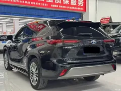 2023 Toyota Highlander 2.5L Smart Hybrid 4WD Premium 7-seat — фото 7