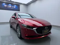 2022 Mazda 3 2.0L AT — фото 2