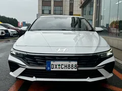 2023 Hyundai Elantra 1.5L CVT LUX Premium, белый — фото 2