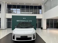 2025 Li Auto i6 4WD Standard, белый — фото 2