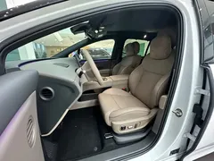 2025 Li Auto i6 4WD Standard, белый — фото 10