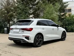 2022 Audi A3 Sportback 35 TFSI, белый — фото 5