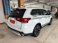 2021 Mitsubishi Outlander 2.4L 4WD Yaodong 5-seater, белый — фото 6