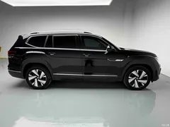 2023 Volkswagen Touron 380TSI 4WD Luxury, чёрный — фото 18