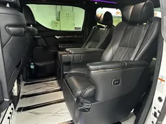 2020 Toyota Alphard Hybrid 2.5L Premium — фото 13