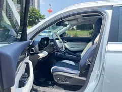 2022 Geely Monjaro L 1.5T Hi F Hybrid Super, белый — фото 8
