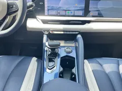 2022 Geely Monjaro L 1.5T Hi F Hybrid Super, белый — фото 24