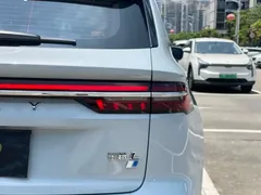 2022 Geely Monjaro L 1.5T Hi F Hybrid Super, белый — фото 37