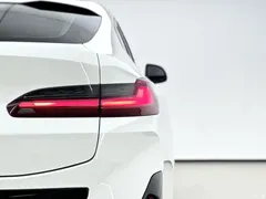 2022 BMW X4 xDrive 25i M Sport Package, белый — фото 17