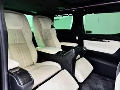 2020 Lexus LM 300h, чёрный — фото 4