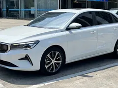 2022 Geely Emgrand 1.5L CVT, белый — фото 6