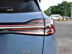 2023 Hongqi HS5 2.0T 4WD Pro, синий — фото 18