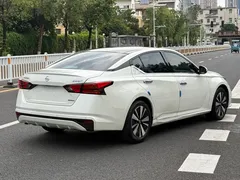 2021 Nissan Teana 2.0L XL Comfort, белый — фото 10