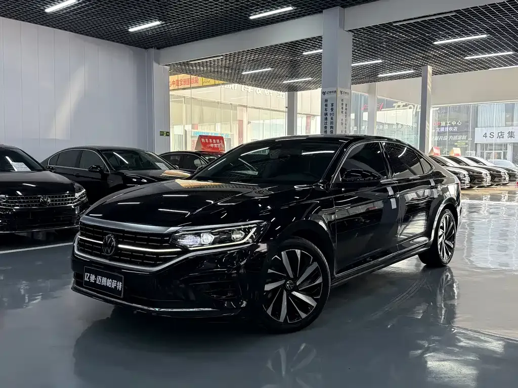 2023 Volkswagen Passat 330TSI Luxury