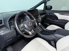 2020 Lexus LM 300h, белый — фото 9