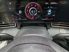 2022 Hyundai Elantra 1.5L CVT LUX Premium, белый — фото 19
