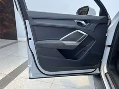 2022 Audi Q3 35 TFSI, белый — фото 10