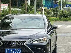 2021 Lexus ES 300h, чёрный — фото 9