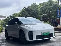 2025 Li Auto i6 2WD Standard, белый — фото 4