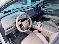 2025 Li Auto i6 2WD Standard, белый — фото 9