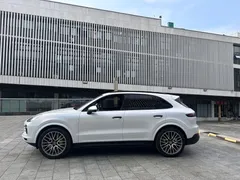 2022 Porsche Cayenne 3.0T Platinum — фото 3