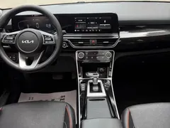 2023 Kia Seltos 1.5L CVT Luxury, белый — фото 19
