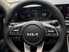 2023 Kia Seltos 1.5L CVT Luxury, белый — фото 20