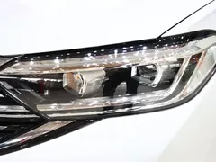 2023 Volkswagen Sagitar 300TSI DSG, белый — фото 7