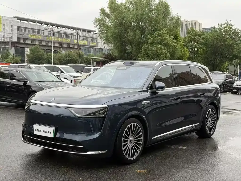 2025 Aito M8 53.4kWh 5 (192