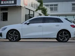 2022 Audi A3 Sportback 35 TFSI, белый — фото 3