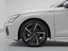 2022 Audi A3 Sportback 35 TFSI, белый — фото 7