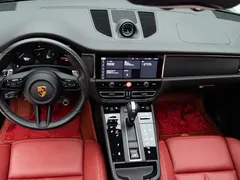 2022 Porsche Macan T 2.0T, чёрный — фото 11